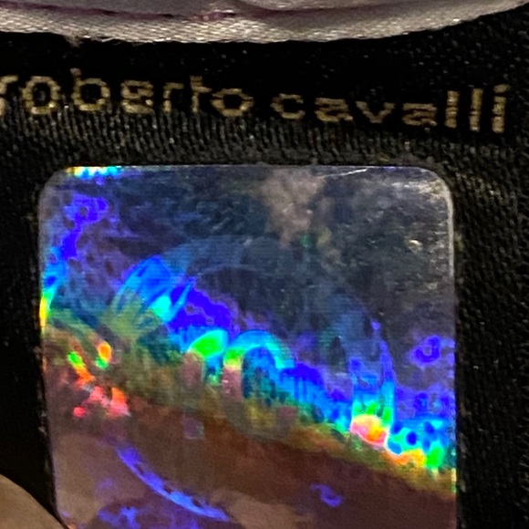 Don’t like to iron? Crinkled Silk Blouse | Cavalli - Picture 4 of 11